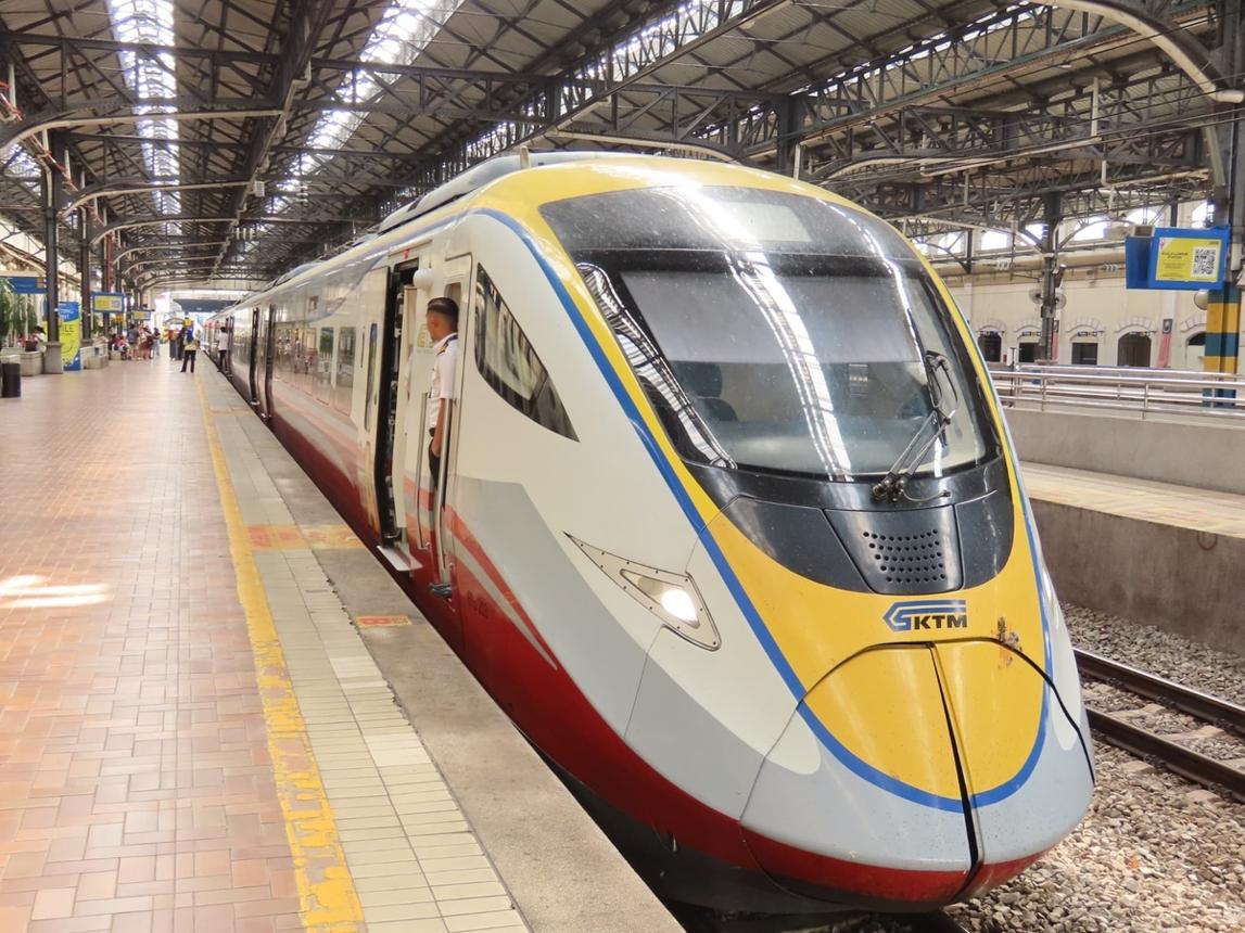 ktm-ets-intercity-train-malaysia.jpg