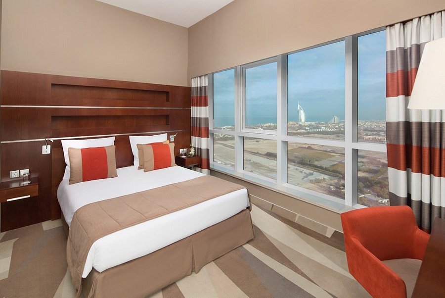 junior-bedroom-suite.jpg